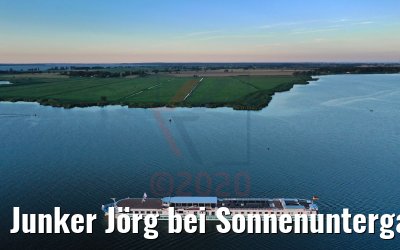 Junker Jörg bei Sonnenuntergang vor Zecheriner Brücke 06.08.2020