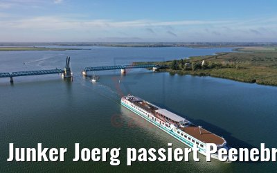 Junker Joerg passiert Peenebrücke Zecherin 19.09.2019