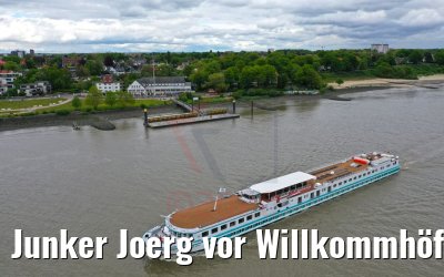 Junker Joerg vor Willkommhöft Wedel 13.05.2020