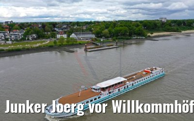 Junker Joerg vor Willkommhöft Wedel 13.05.2020
