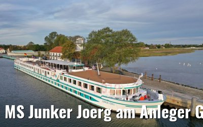 MS Junker Joerg am Anleger Greifswald-Wieck 15.09.2019
