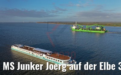 MS Junker Joerg auf der Elbe 31.12.2019
