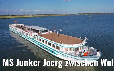 MS Junker Joerg zwischen Wolgast und Swinemuende 16.09.2019