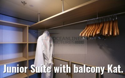 Junior Suite with balcony Kat. JS Nr. 8248 wardrobe