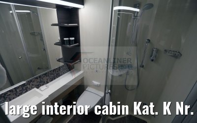 large interior cabin Kat. K Nr. 8448 bathroom