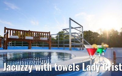 Jacuzzy with towels Lady Cristina