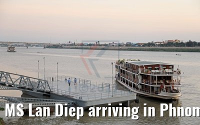MS Lan Diep arriving in Phnom Penh, Cambodia 12.04.2017