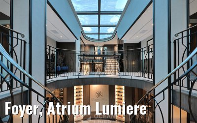 Foyer, Atrium Lumiere