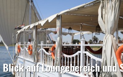 Blick auf Loungebereich und Sonnendeck Dahabiya Abundance