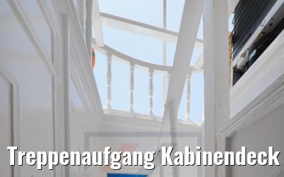 Treppenaufgang Kabinendeck auf Sonnendeck Abundance