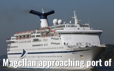 Magellan approaching port of Hamburg 03.10.2015