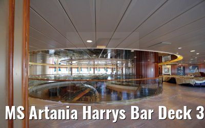 MS Artania Harrys Bar Deck 3