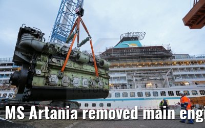 MS Artania removed main engine number 1 on 08.10.2014 