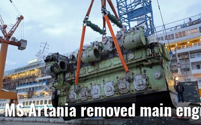 MS Artania removed main engine number 1 on 08.10.2014 