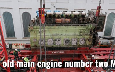 old main engine number two MS Artania on 09th October 2014