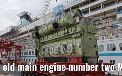 old main engine number two MS Artania on 09th October 2014