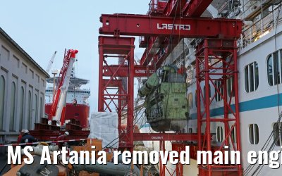 MS Artania removed main engine number 2 on 09.10.2014