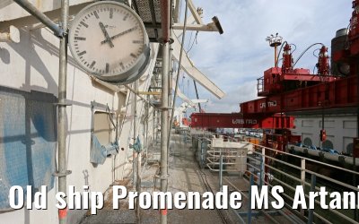 Old ship Promenade MS Artania 09.10.2014