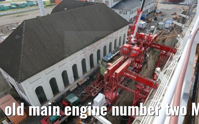 old main engine number two MS Artania on 09th October 2014