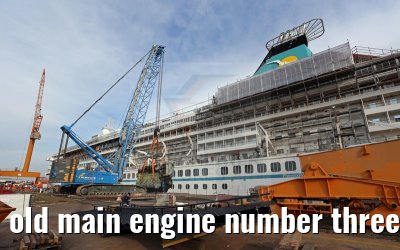 old main engine number three MS Artania on 09th October 2014