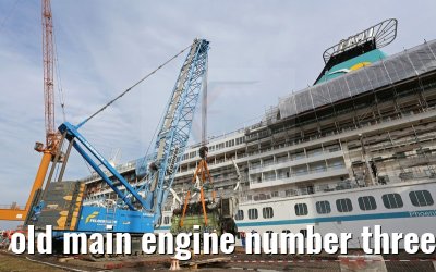 old main engine number three MS Artania on 09th October 2014