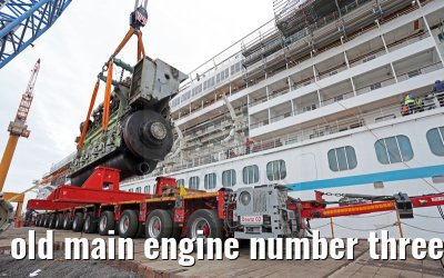 old main engine number three MS Artania on 09th October 2014