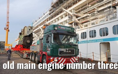 old main engine number three MS Artania on 09th October 2014