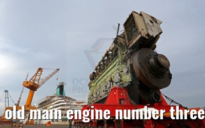 old main engine number three MS Artania on 09th October 2014