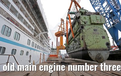 old main engine number three MS Artania on 09th October 2014