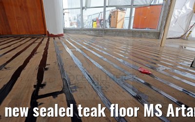 new sealed teak floor MS Artania 09.10.2014