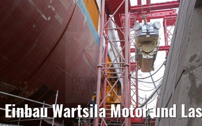 Einbau Wartsila Motor und Lastro Hubgeruest vom Dock aus gesehen am 23.10.2014