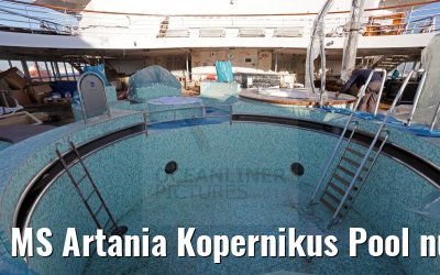 MS Artania Kopernikus Pool nun mit Kacheln 24.11.2014