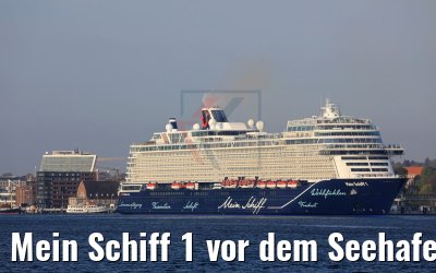 Mein Schiff 1 vor dem Seehafen Kiel 27.04.2018