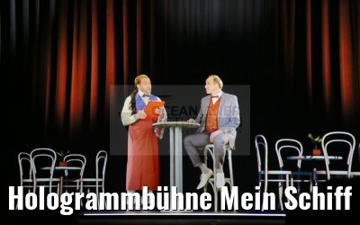 Hologrammbühne Mein Schiff 5 mit Palim Palim Dieter Hallervorden Show