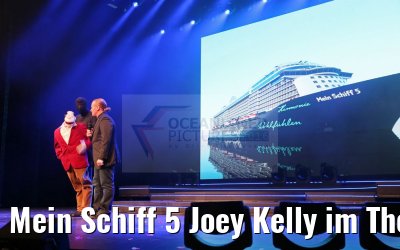 Mein Schiff 5 Joey Kelly im Theater