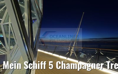 Mein Schiff 5 Champagner Treff Blaue Stunde