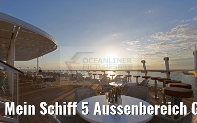 Mein Schiff 5 Aussenbereich GOSCH und Anckelmannsplatz am Abend