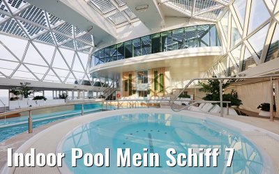Indoor Pool Mein Schiff 7