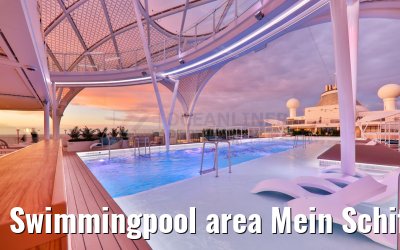Swimmingpool area Mein Schiff Relax