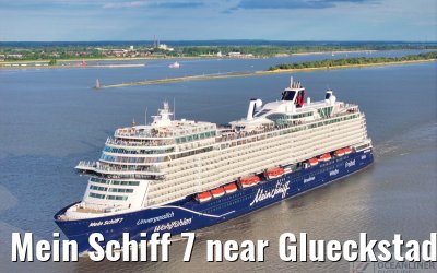 Mein Schiff 7 near Glueckstadt 07.05.2025