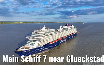 Mein Schiff 7 near Glueckstadt 07.05.2025