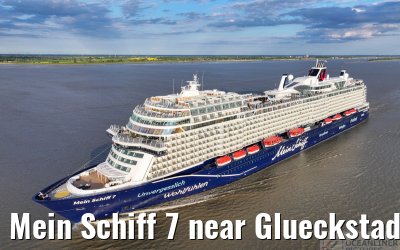 Mein Schiff 7 near Glueckstadt 07.05.2025