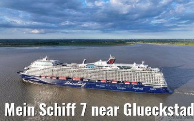 Mein Schiff 7 near Glueckstadt 07.05.2025