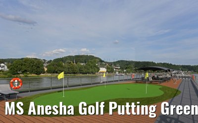 MS Anesha Golf Putting Green