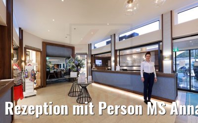 Rezeption mit Person MS Annabelle