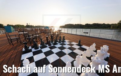 Schach auf Sonnendeck MS Antonia
