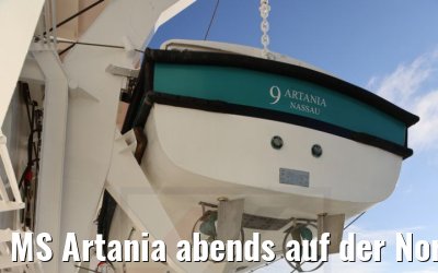 MS Artania abends auf der Nordsee 18.07.2021