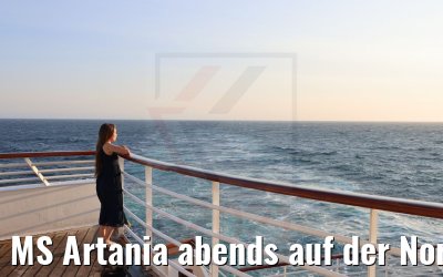 MS Artania abends auf der Nordsee 18.07.2021