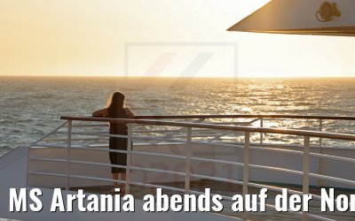 MS Artania abends auf der Nordsee 18.07.2021