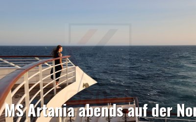 MS Artania abends auf der Nordsee 18.07.2021